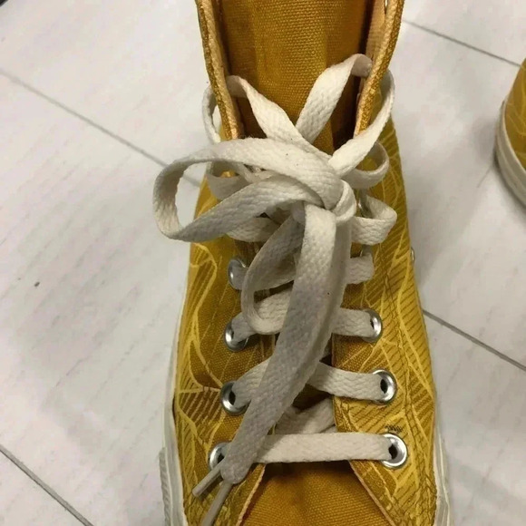 Converse Summer Daze Hi Top ** Hard to Find** Yellow EUC Unisex Men’s 7 Women 9 - Picture 7 of 16